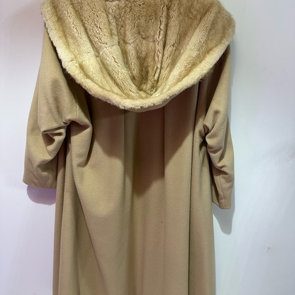 John Wanamaker Mink full length hooded jacket - Picture 2 of 5